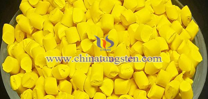 yellow tungsten oxide powder applied for thermal insulation master batch picture