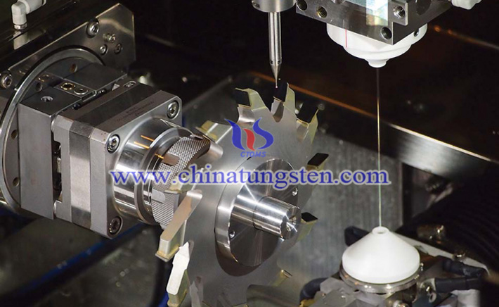 wire electrode cutting picture